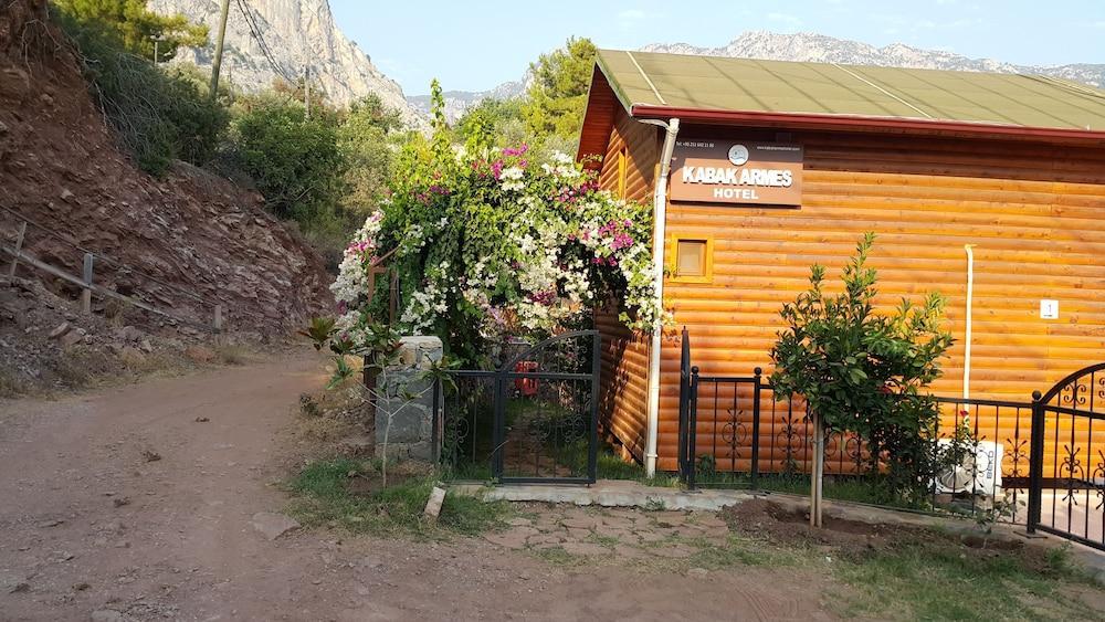 Kabak Armes Hotel Фаралья Екстер'єр фото